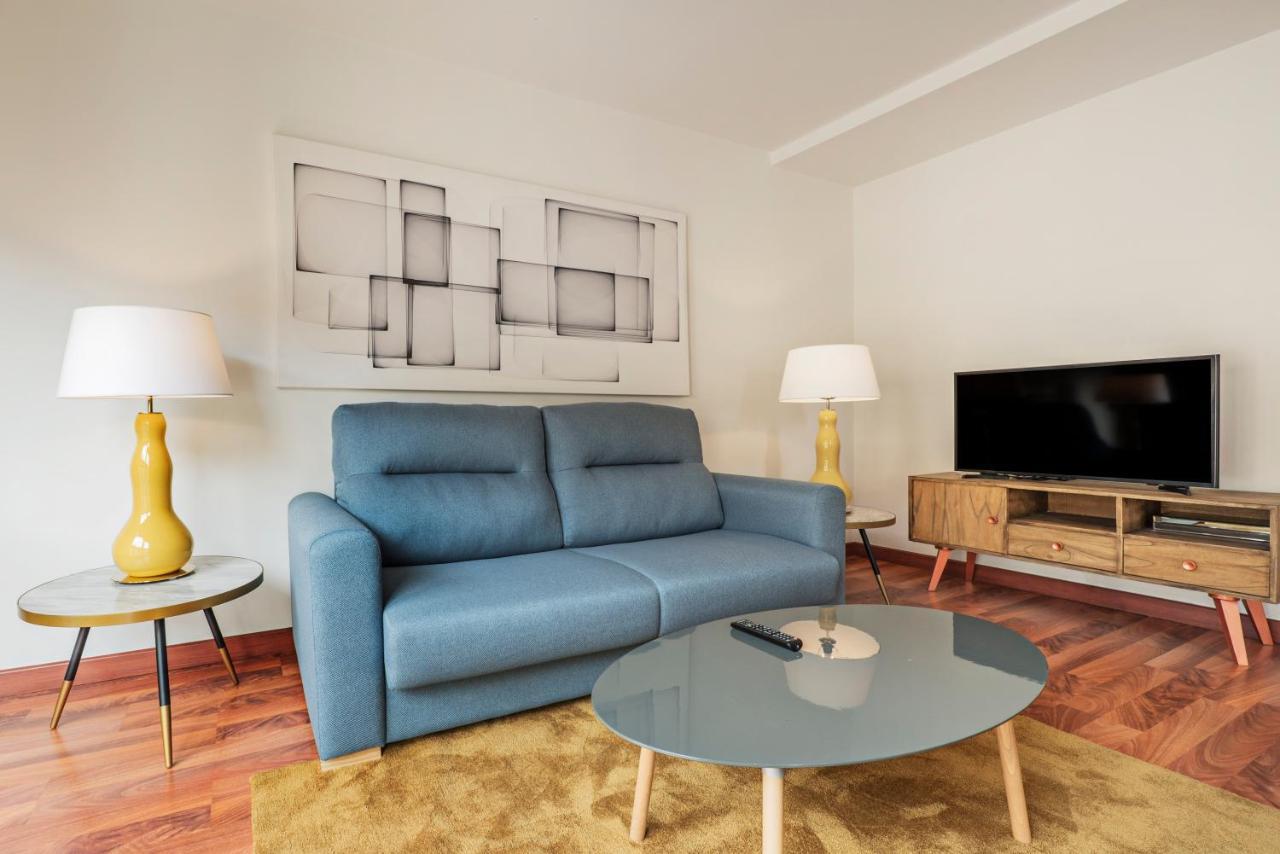 Luxury Apartments In Barrio Palacio Madrid Extérieur photo
