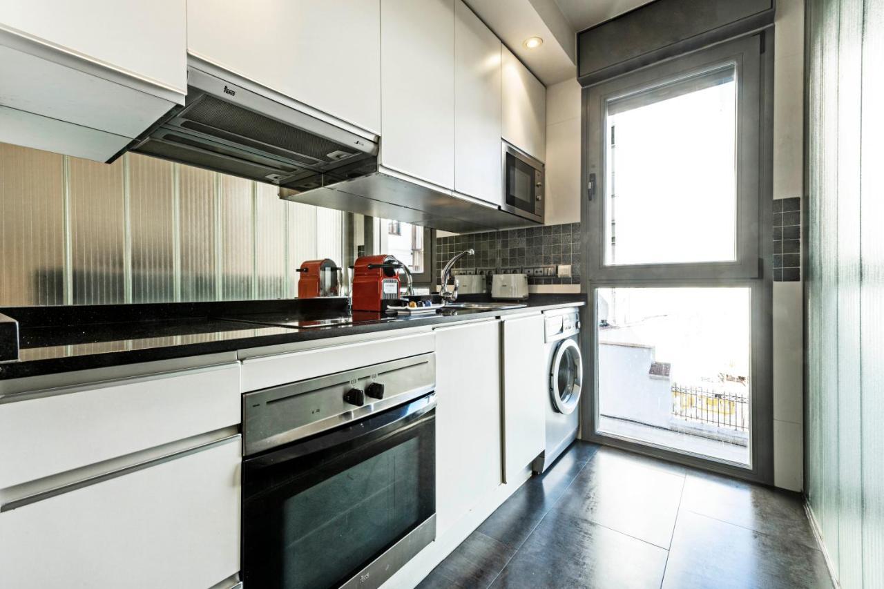 Luxury Apartments In Barrio Palacio Madrid Extérieur photo