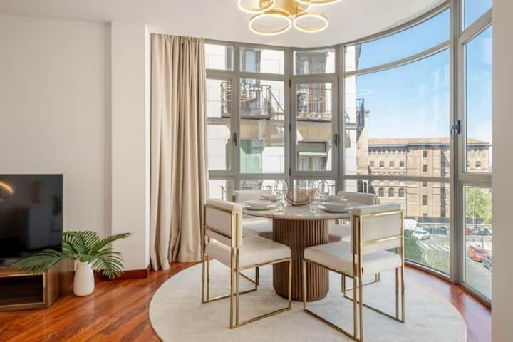 Luxury Apartments In Barrio Palacio Madrid Extérieur photo