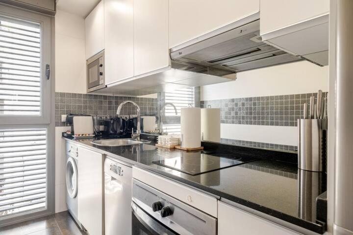 Luxury Apartments In Barrio Palacio Madrid Extérieur photo