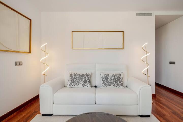 Luxury Apartments In Barrio Palacio Madrid Extérieur photo